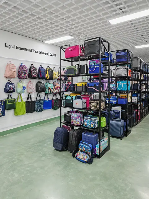 Cosmetic and travel organisers
